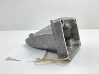 Кронштейн опоры двигателя, ориг. номер 6032235304, A6032235304, A6032234304, Mercedes-Benz S-Class 1991-1993