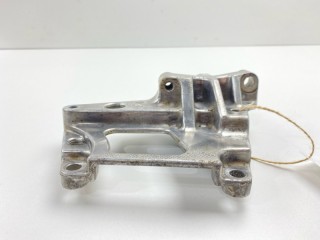 Кронштейн опоры двигателя, ориг. номер 11231AU40A, 11231AU40B, Nissan X-Trail 2004-2007