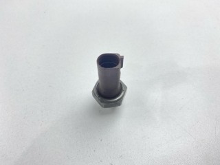 Датчик давления масла, ориг. номер 038919081H, Volkswagen Passat 2011-2015