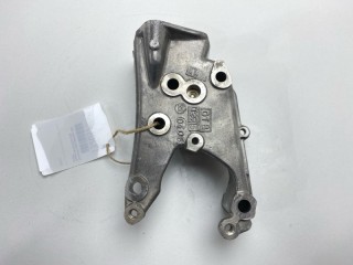 Кронштейн опоры двигателя, ориг. номер 184699, Peugeot 407 2004-2008