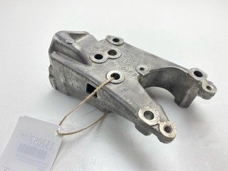 Кронштейн опоры двигателя, ориг. номер 184699, Peugeot 407 2004-2008