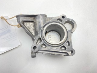 Кронштейн, ориг. номер 1116157B00, 1116157B01, Suzuki Escudo 1988-1994