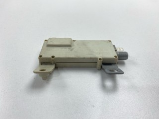 Усилитель антенны, ориг. номер A2108200589, Mercedes-Benz E-Class 1993-1998