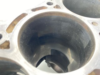 Блок цилиндров, ориг. номер 110004M700, 110004M70A, Nissan Expert 1999-2007
