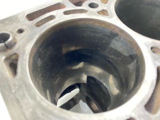 Блок цилиндров, ориг. номер 110004M700, 110004M70A, Nissan Expert 1999-2007
