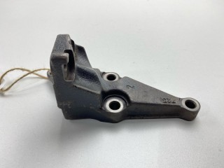 Кронштейн опоры двигателя, ориг. номер 12315-22020, Toyota Vista Ardeo 1994-1998