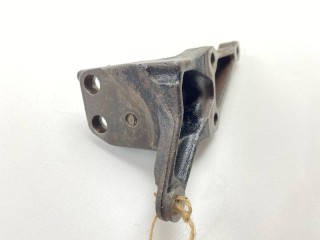 Кронштейн опоры двигателя, ориг. номер 12315-22020, Toyota Vista Ardeo 1994-1998