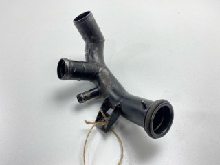 Патрубок системы охлаждения, ориг. номер 2543027410, Hyundai Santa Fe 2004-2012