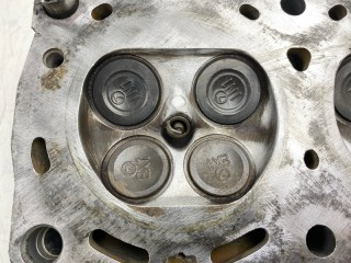 Головка блока цилиндров, ориг. номер 11039AA950, Subaru Impreza 1992-1996