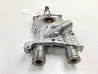 Насос масляный, ориг. номер 15010AA096, 15010AA095, Subaru Impreza 1992-1996