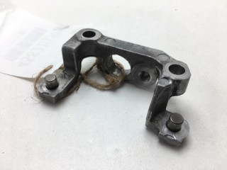Кронштейн датчика коленвала, ориг. номер 10938AA002, Subaru Outback 2003-2006