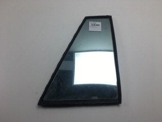 Форточка, ориг. номер 8226211M00, 8227211M00, Nissan Liberta villa