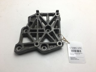 Кронштейн компрессора кондиционера, ориг. номер 119105V000, Nissan Tino