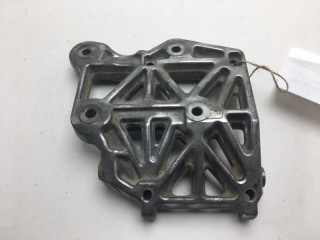 Кронштейн компрессора кондиционера, ориг. номер 119105V000, Nissan Tino