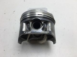 Поршень, ориг. номер 12100-69810, 12100-69811, Chevrolet Cruze