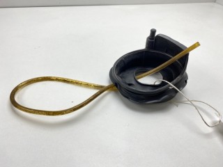 Кожух горловины топливного бака, ориг. номер 4D0809933C, Audi A8 1994-1999