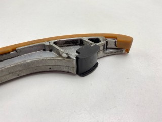 Болт успокоителя цепи ГРМ, ориг. номер PE7W12671, Mazda CX-5 2011-2015