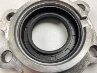 Крышка дифференциала, ориг. номер 41101-32010, Toyota Carina E 1992-1998