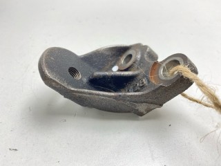 Кронштейн обводного ролика, ориг. номер 13584-20011, Toyota Windom 1999-2001
