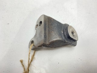 Кронштейн обводного ролика, ориг. номер 13584-20011, Toyota Windom 1999-2001