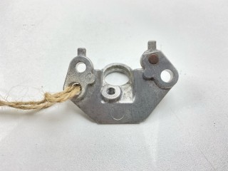 Кронштейн датчика коленвала, ориг. номер 10938AA040, Subaru Forester 2007-2011