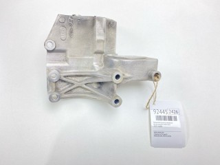 Кронштейн ролика натяжного, ориг. номер 25271-4A001, Kia Sorento 2002-2006