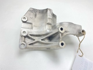 Кронштейн ролика натяжного, ориг. номер 25271-4A001, Kia Sorento 2002-2006