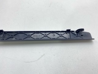 Накладка на полозья сиденья, ориг. номер 3B0881087B, Volkswagen Passat 1988-1997