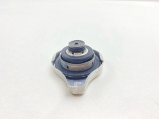 Крышка радиатора, ориг. номер 16401-62100, 16401-31520, Toyota Voxy 2001-2004
