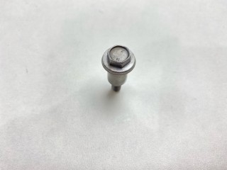 Болт успокоителя цепи ГРМ, ориг. номер MR984195, Mitsubishi Colt 2002-2012