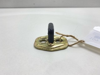 Петля замка двери, ориг. номер 8057085E10, 8057085E1A, Nissan Vanette Serena