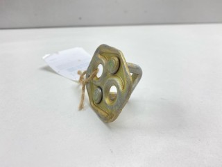 Петля замка двери, ориг. номер 8057085E10, 8057085E1A, Nissan Vanette Serena