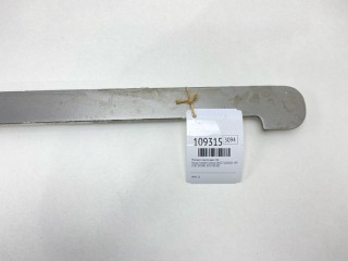 Молдинг крыла, ориг. номер 828210C000, 828210C001, Nissan Vanette Serena