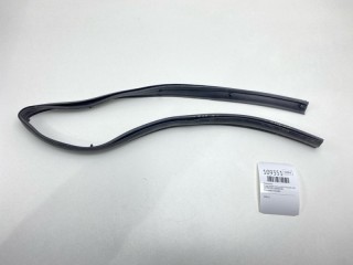 Уплотнитель, ориг. номер 668300C000, 668300C001, Nissan Vanette Serena