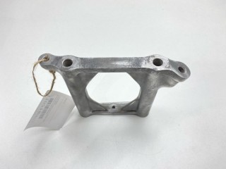Кронштейн опоры двигателя, ориг. номер 12316-62020, Toyota Camry Gracia