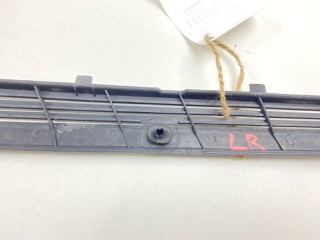 Накладка на стойку, ориг. номер G00151951, Mazda 626 1979-1982