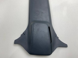 Накладка на стойку, ориг. номер G00168241, Mazda 626 1979-1982