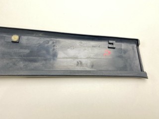 Накладка на стойку, ориг. номер G00168241, Mazda 626 1979-1982