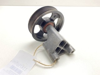 Кронштейн ролика, ориг. номер 16603-28020, 16631-28030, 16631-28031, Toyota Estima 2003-2006