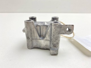Кронштейн клапана VVT-I, ориг. номер 10917-AA010, Subaru Legacy B4 2003-2007