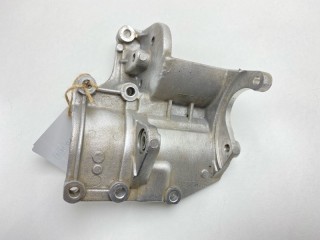 Кронштейн ролика натяжного, ориг. номер 25271-4A001, Hyundai H1 2007-2015