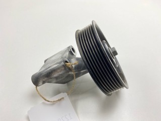 Кронштейн ролика, ориг. номер 16603-28020, 16631-28031, Toyota Alphard 2008-2011