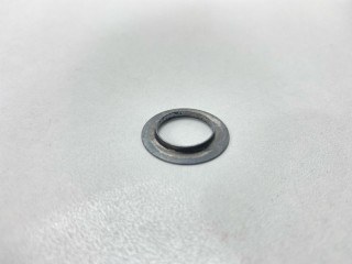 Шайба пружины клапана, ориг. номер FS01-12-123, Mazda 626 1997-1999