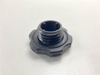 Крышка маслозаливной горловины, ориг. номер 0453-10-250A, Mazda Capella