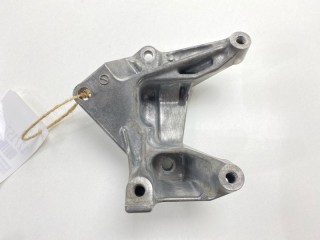 Кронштейн актуатора РКПП, ориг. номер 31361-64010, Toyota Corolla 2006-2010