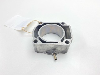 Проставка дроссельной заслонки, ориг. номер 22235-70010, Toyota Altezza 1998-2005