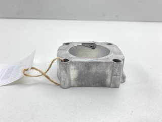 Проставка дроссельной заслонки, ориг. номер 22235-70010, Toyota Mark II 1998-2002