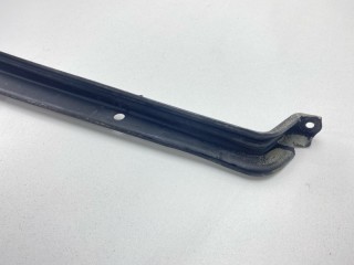 Планка телевизора, ориг. номер 53208-28050, Toyota Noah 2004-2007