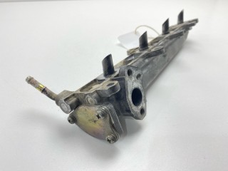 Коллектор клапана EGR, ориг. номер 25638-28010, 25638-28011, Toyota Noah 2001-2004