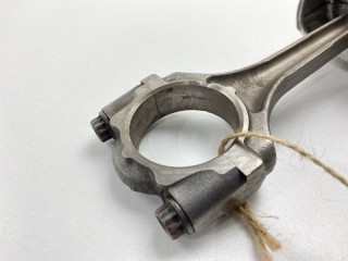 Поршень с шатуном, ориг. номер 13201-23030, 13101-23030, 13101-23031, Toyota Vitz 2005-2007